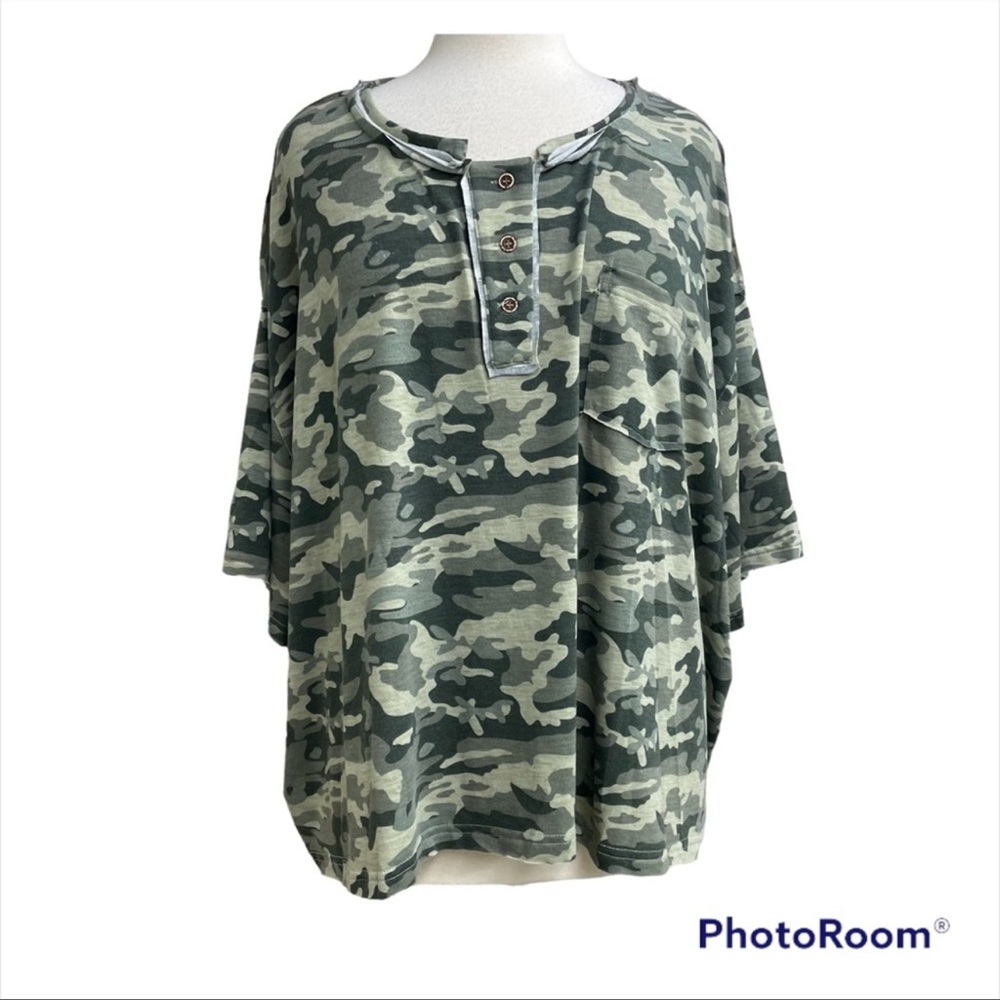 POL oversized camo shirt